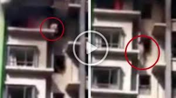 Orang Tuanya Terlalu Kejam, Gadis Ini Nekat Melompat Ke Balkon Tetangga untuk Melarikan Diri, Begini Kondisinya Saat Ditemukan 