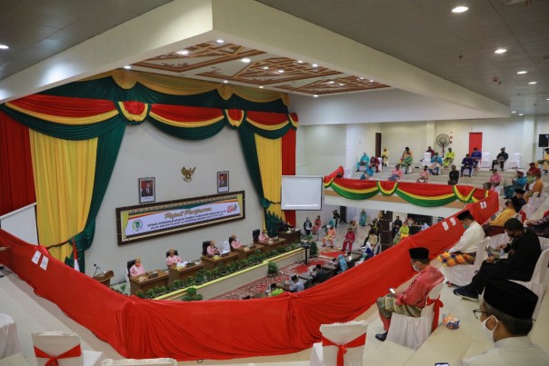 Suasana Rapat Paripurna Istimewa Dewan Perwakilan Rakyat Daerah Kabupaten Indragiri Hilir dalam rangka Milad Inhil Ke 55 (foto/ist)