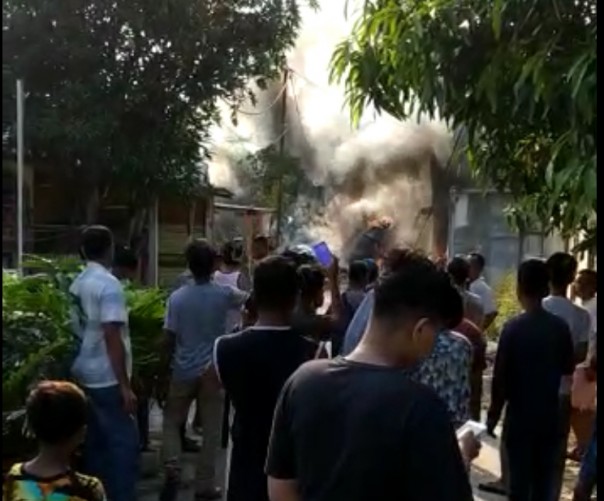 Sebelum Jatuh Menghantam Rumah Warga, Saksi Mata Sebut Pesawat TNI-AU Terbakar Di Udara