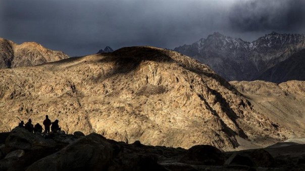 India Mengatakan Tiga Tentara Tewas di Ladakh Ditengah Pertempuran Dengan China