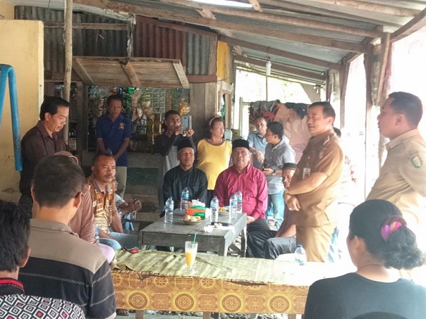 Wabup Kuansing H. Halim, Silaturrahmi Dengan Masyarakat Cerenti, Warga Sampaikan Soal BLT (foto/int)