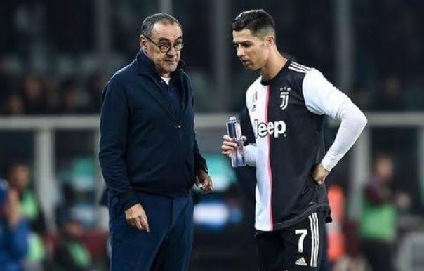 Cristiano Ronaldo Cetak Gol, Pelatih Sarri Sebut Kritik Kepada Juventus Berlebihan (foto/int)