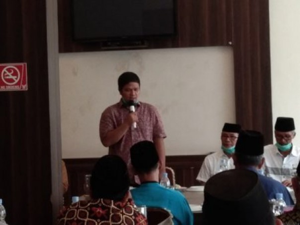 Ketua DPRD Kuansing Andi Putra SH MH Silaturahmi Bersama Kelompok Pengajian Syatariyah (foto/Zar)