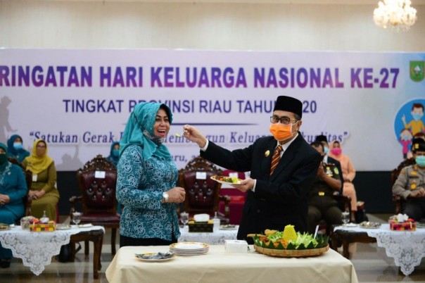 Peringati Harganas Ke-27 Secara Virtual, Ini Pesan Gubernur Riau Syamsuar