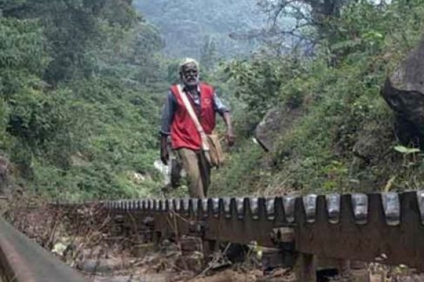 Kisah Seorang Tukang Pos Tamil Nadu yang Melakukan Perjalanan Sejauh 15 Km Setiap Hari Untuk Mengirim Surat, Begini Kondisinya Setelah 30 Tahun Mengabdi