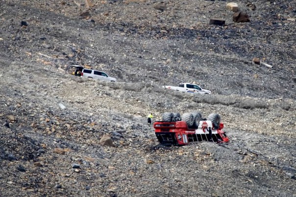 3 Orang Tewas dan Lebih Dari 20 Orang Terluka Setelah Bus Terbalik Selama Tur Gletser di Kanada