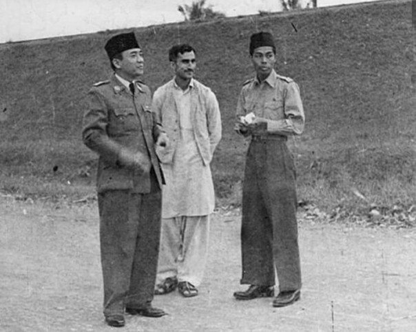 Momen Presiden Soekarno Bersama Jenderal Soedirman di Magelang, Netizen: Gagah dan Berwibawa (foto/int)