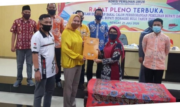 Pleno Verifikasi Faktual KPU Bapaslon Rezita Meylani Yopi-Junaidi Rachmat Melenggang ke Pilkada Inhu (foto/int)