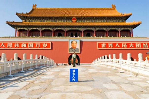 China Paksa Umat Kristen Ganti Gambar Yesus dengan Foto Pemimpin Komunis | RIAU24.COM