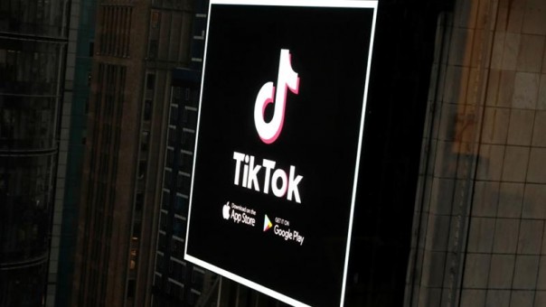 Mesir Memenjarakan Dua Wanita yang Memiliki Pengaruh di TikTok Atas Konten Tidak Senonoh