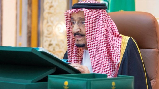 Raja Saudi Salman Meninggalkan Rumah Sakit Setelah Berhasil Menjalani Operasi Kandung Empedu