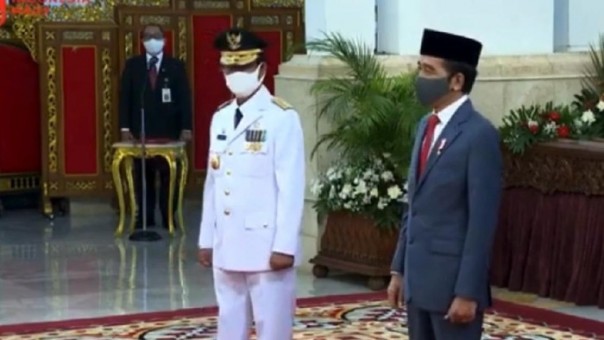 Gubernur Kepri saat dilantik Presiden Jokowi