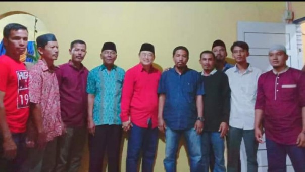 Wabup Halim Dinobatkan Sebagai Cucu Kemenakan Suku Melayu Kenegerian Sentajo (foto/Zar)