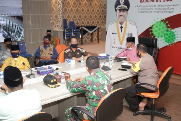 Adakan Pertemuan Secara Virtual Dengan Gubernur Riau, Pemkab Siak Susun Langkah-langkah Penanganan Cepat Covid-19 (foto/ist)