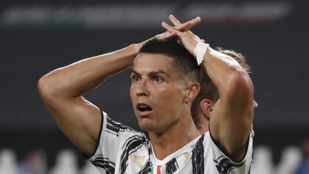 Disingkirkan Lyon, Cristiano Ronaldo Rasakan Pahit Gagal Lolos Liga Champions (foto/int)