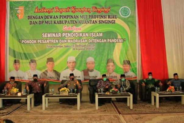 Bupati Mursini Membuka Seminar Pendidikan Islam Tingkat Provinsi (foto/int)