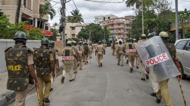 Pasca Bentrokan Mematikan, Polisi Lakukan Patroli Besar-Besaran di Wilayah Bengaluru 