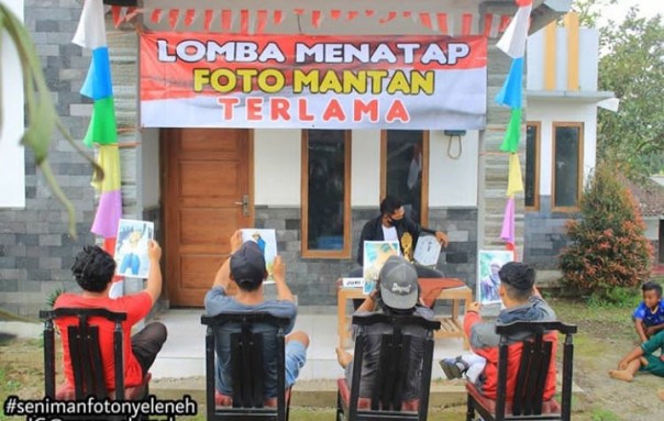 Lomba Kocak, Paling Lama Menatap Foto Mantan, Netizen: Siapin Ember, Mana Tau Mau Nangis (foto/int)