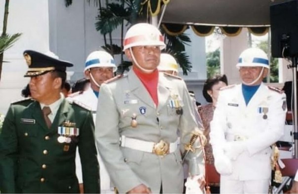 SBY Ternyata Pernah Jadi Komandan Upacara 17 Agustus, Netizen: Jadi Presiden Aja Lagi (foto/int)