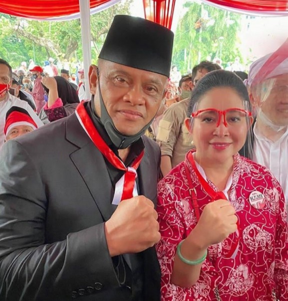 Gatot Nurmantyo Salam Komando Dengan Titiek Soeharto, Netizen: Makin Seru Pilpres 2024 (foto/int)