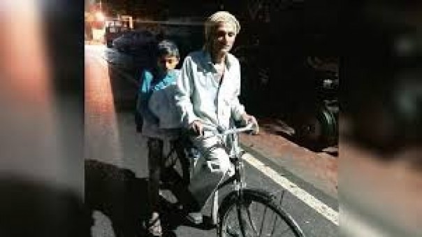Mengharukan, Seorang Ayah Rela Mengayuh Sepeda Sejauh 105 Km Agar Anakya Bisa Mengikuti Ujian Kelas 10