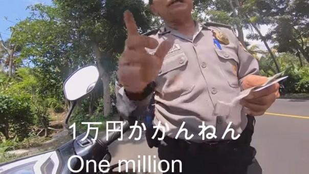 Polda Bali Periksa Oknum Polisi yang Tilang WN Jepang Rp 1 Juta Karena Lampu Depan Sepeda Motor Mati (foto/int)