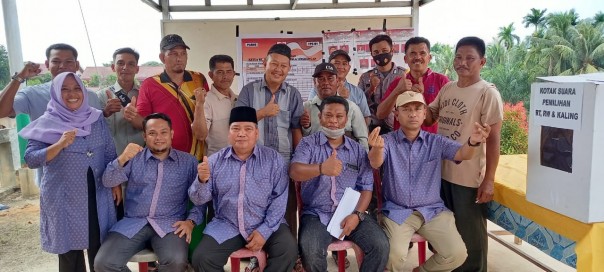 Bhabinkamtibmas Kelurahan Pangkalan Kerinci Amankan Giat Pemilihan Ketua RT/RW di Wilayah Terusan Baru