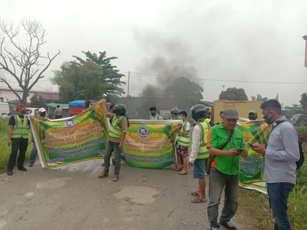 Aksi damai pengurus SPRMII Pekanbaru