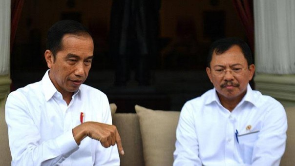 Anies PSBB Total Jakarta, Gus Ulil Minta Presiden Jokowi PSBB Jabodetabek dan Ganti Menkes (foto/int)