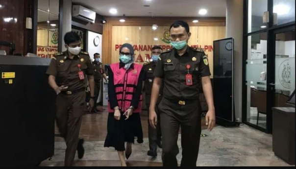 Jaksa Pinangki menjalani pemeriksaan lanjutan di Gedung Kejaksaan Agung RI. Foto: int 