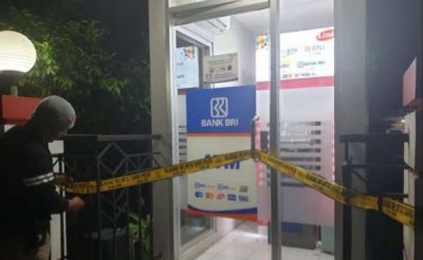 Pelaku Ganjal Kartu ATM di SPBU Pekanbaru Ditangkap Polisi, Salah Satu Korban Ternyata Istri TNI (foto/int)