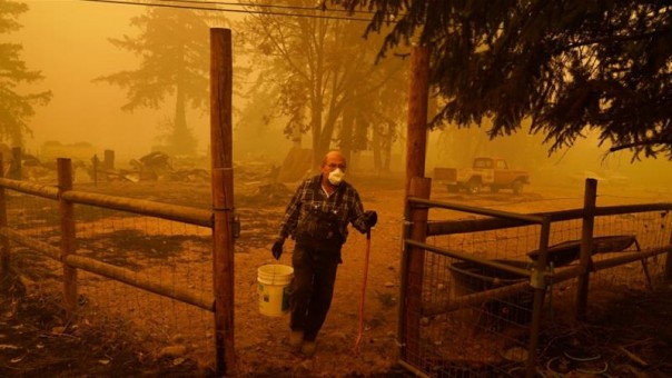 Korban Tewas Terus Meningkat Dalam Kebakaran Hutan di Pantai Barat Amerika Serikat