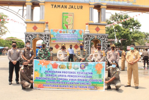 27 Orang Tidak Gunakan Masker Terjaring Razia Tim Yustisi Kabupaten Kuansing (foto/zar)