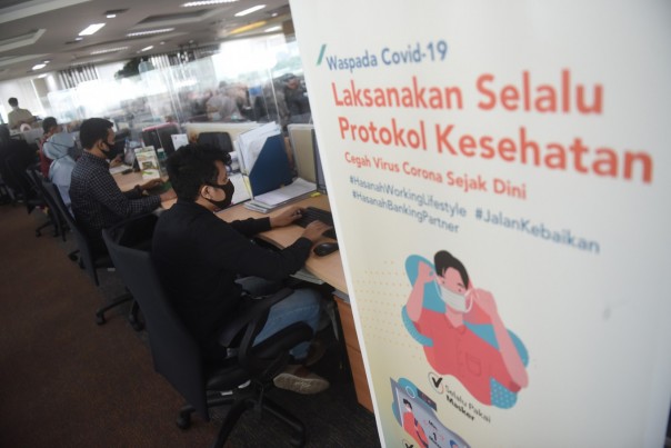 Jakarta Menutup Sementara Delapan Tempat Kerja Pada Hari Pertama PSBB