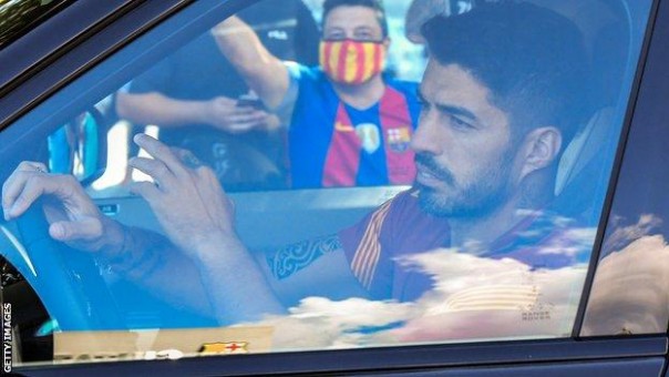 Barcelona Setuju Menjual Luis Suarez ke Atletico Madrid