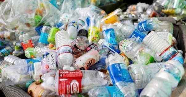 Ajaib, Ilmuwan Asal Inggris Ini Mampu Menciptakan Enzim Yang Dapat Menghancurkan Plastik Hanya Dalam Beberapa Hari