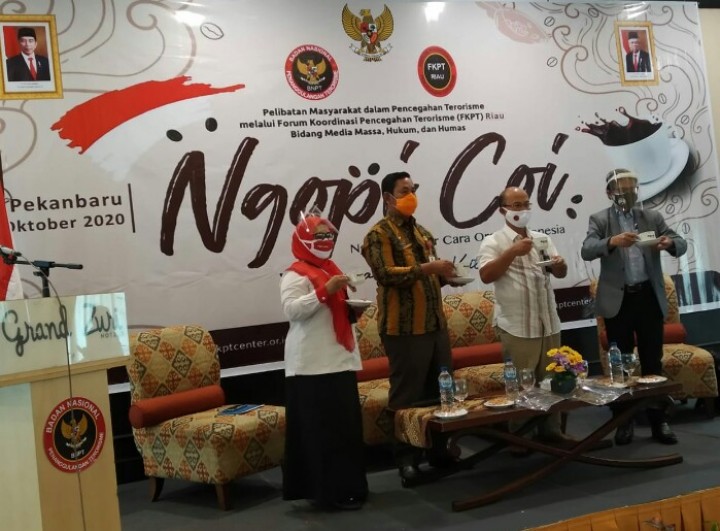 Suasana pembukaan kegiatan Ngopi Coi yang ditaja FKPT Riau. Foto: ist