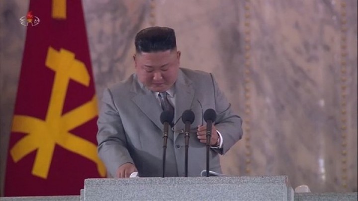 Kim Jong Un menangis saat berpidato (net) 