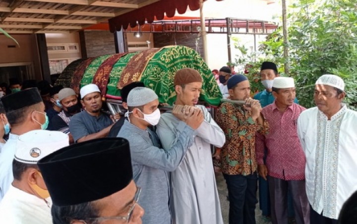 Damsir Ali Salah Seorang Tokoh Pendiri Kabupaten Rokan Hulu Tutup Usia (foto/amsur)