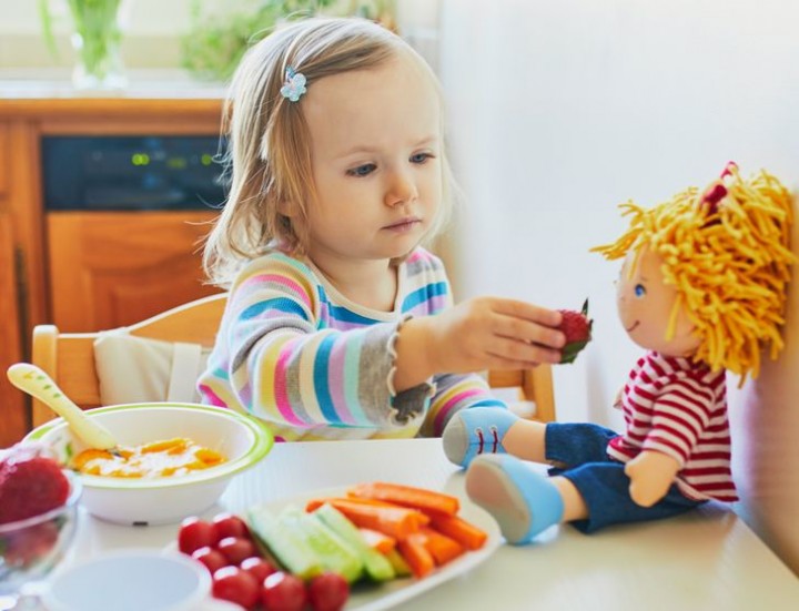 8 Tips Untuk Membuat Anak Anda Mau Mengkonsumsi Makanan Sehat