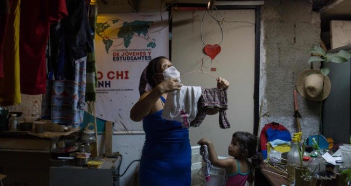 Warga Venezuela Mati Secara Perlahan di Rumah yang Dipenuhi Tikus dan Kecoak