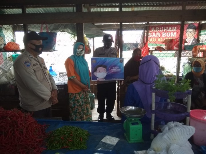 Antisipasi Penyebaran Covid 19, Polsek Kuala Kampar Laksanakan Operasi Yustisi dan Sosialisasi