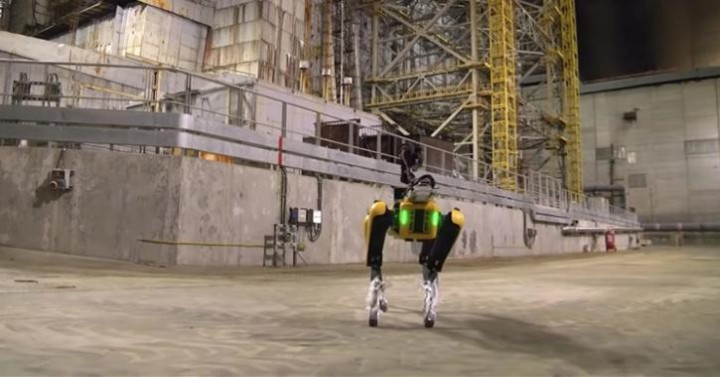Ilmuwan Menggunakan Robot Anjing Untuk Mengendus Tingkat Radiasi Di Chernobyl Ukraina