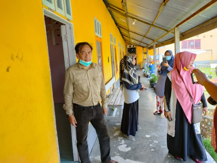 Berkunjung ke Mandah Ketua DPRD Inhil Tinjau Kantor Lurah dan TK Pertiwi (foto/int)