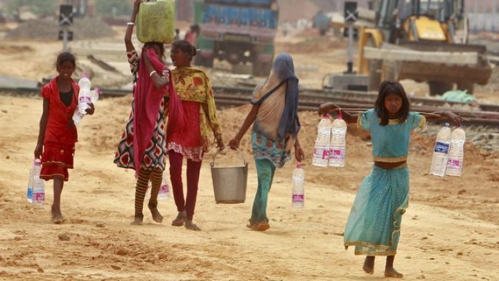 Kisah Seorang Pria India yang Nekat Menggali Selama Beberapa Dekade Untuk Membawa Air ke Desa-Desa di India yang Kekeringan