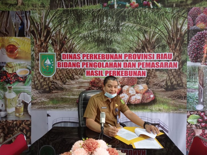 Kabid Pengolahan dan Pemasaran Dinas Perkebunan Riau, Defris Hatmaja