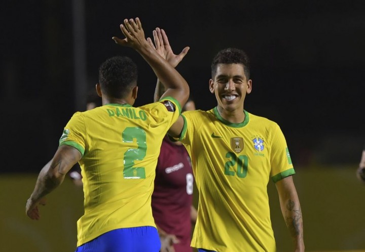 Seorang Pemain Timnas Brasil Dipastikan Tertular Covid-19, 5 Klub Besar Inggris Mulai Cemas (foto/int)