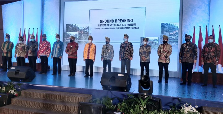Gubernur Riau menghadiri Ground breaking Proyek SPAM Libtas Pekanbaru-Kampar