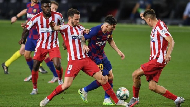 Duel Kontra Barcelona, Atletico Madrid Tanpa Luis Suarez, Jan Oblak Sebut Pertahanan Jadi Kunci (foto/int)