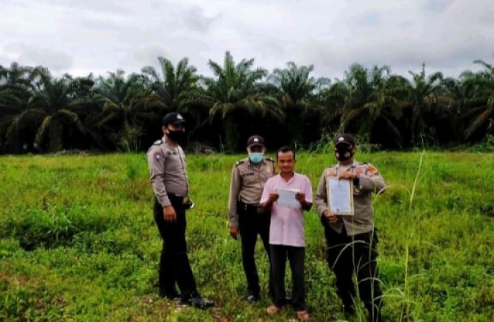 Cegah Karhutla, Polsek Pangkalan Kuras Sosialisasikan Maklumat Kapolda Riau 
